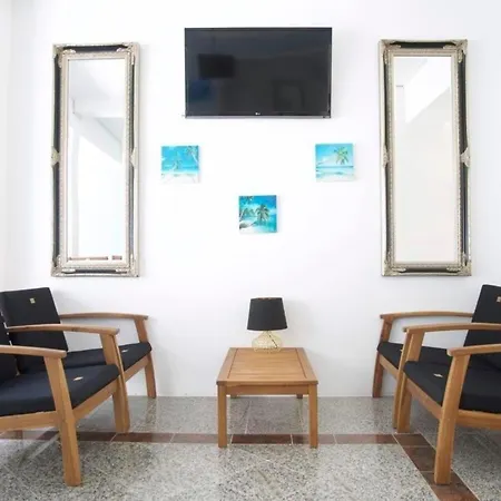 Apartment In Mit Grill